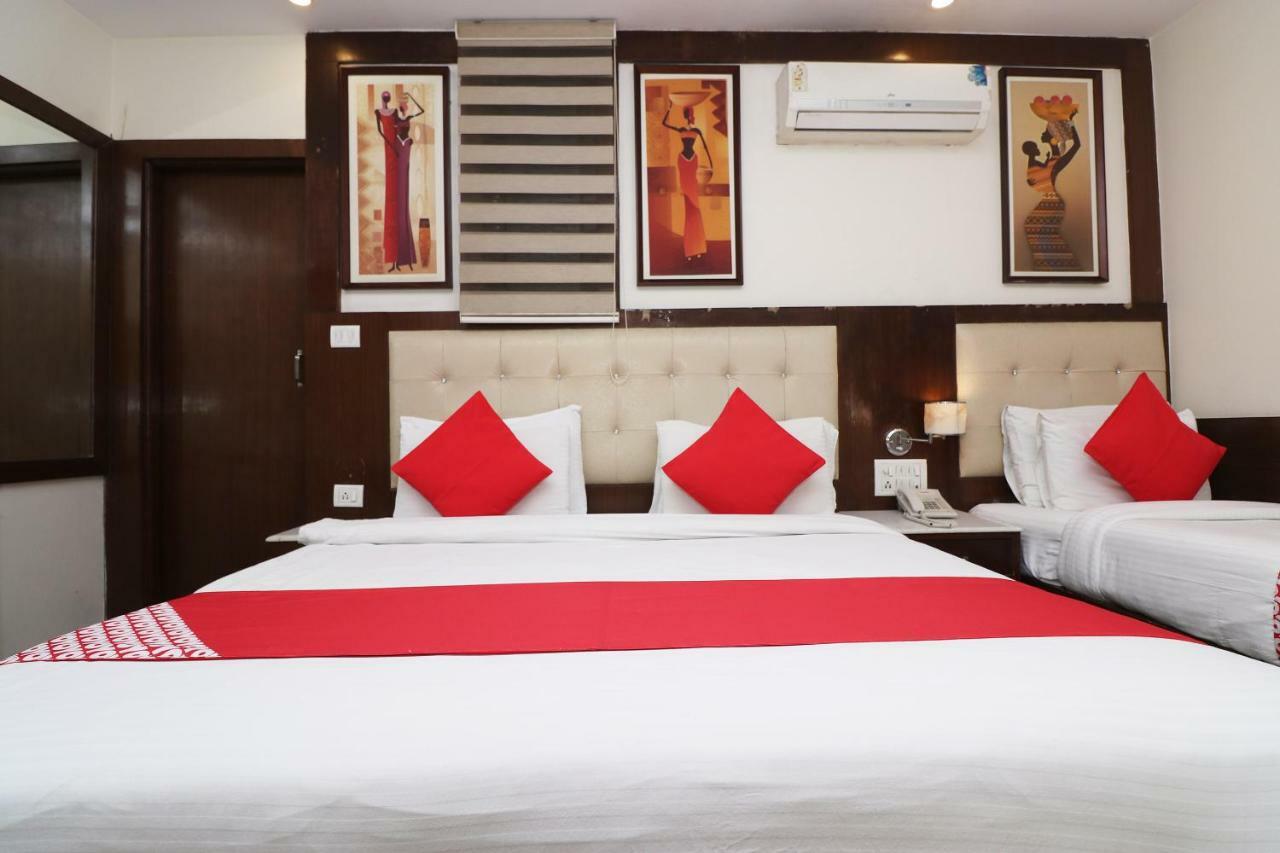Oyo 30698 Hari Om Guest House Jādabpur Kültér fotó
