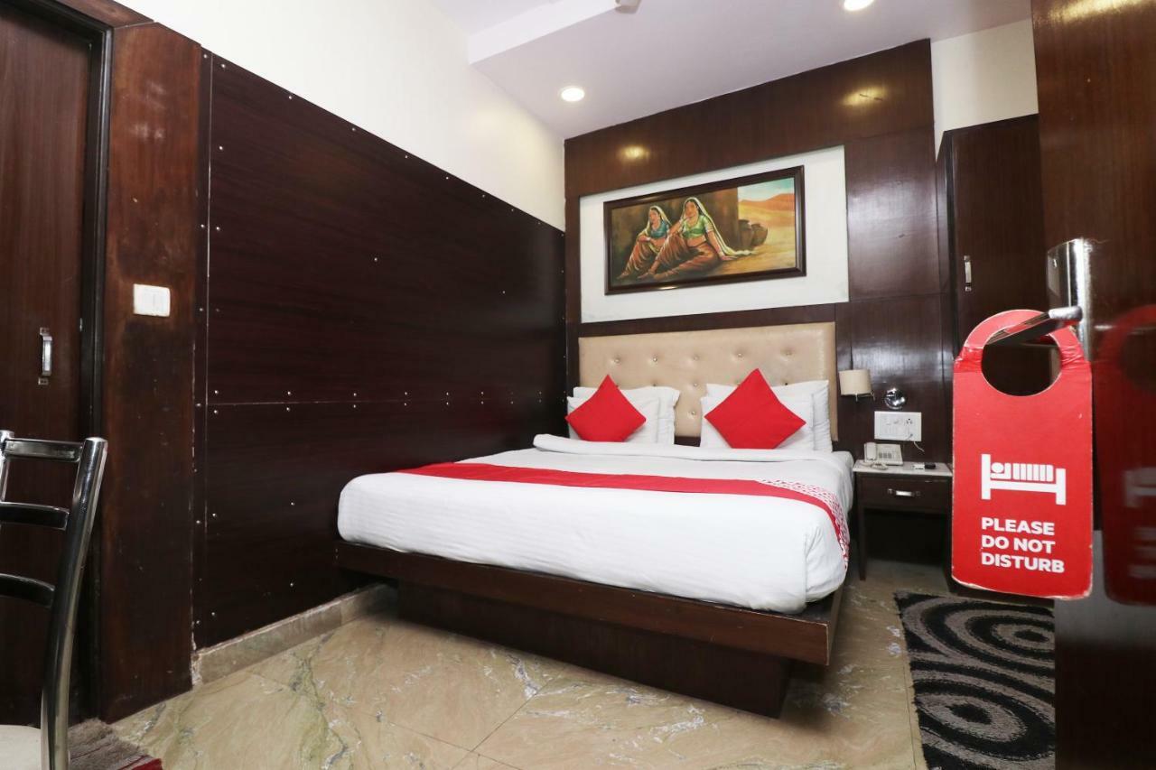 Oyo 30698 Hari Om Guest House Jādabpur Kültér fotó