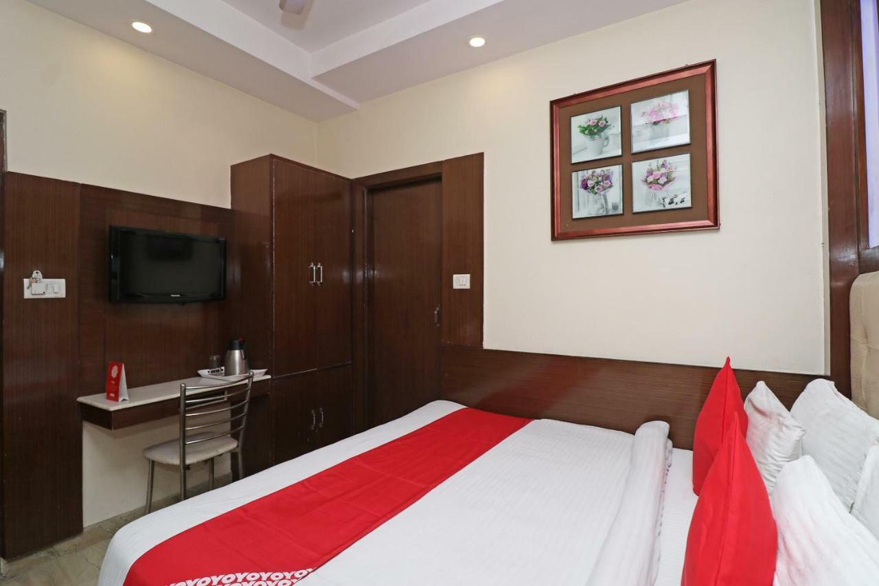 Oyo 30698 Hari Om Guest House Jādabpur Kültér fotó