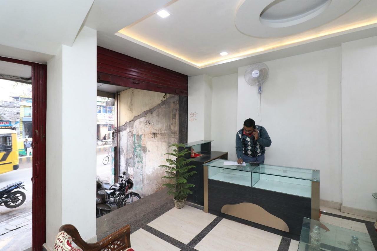 Oyo 30698 Hari Om Guest House Jādabpur Kültér fotó