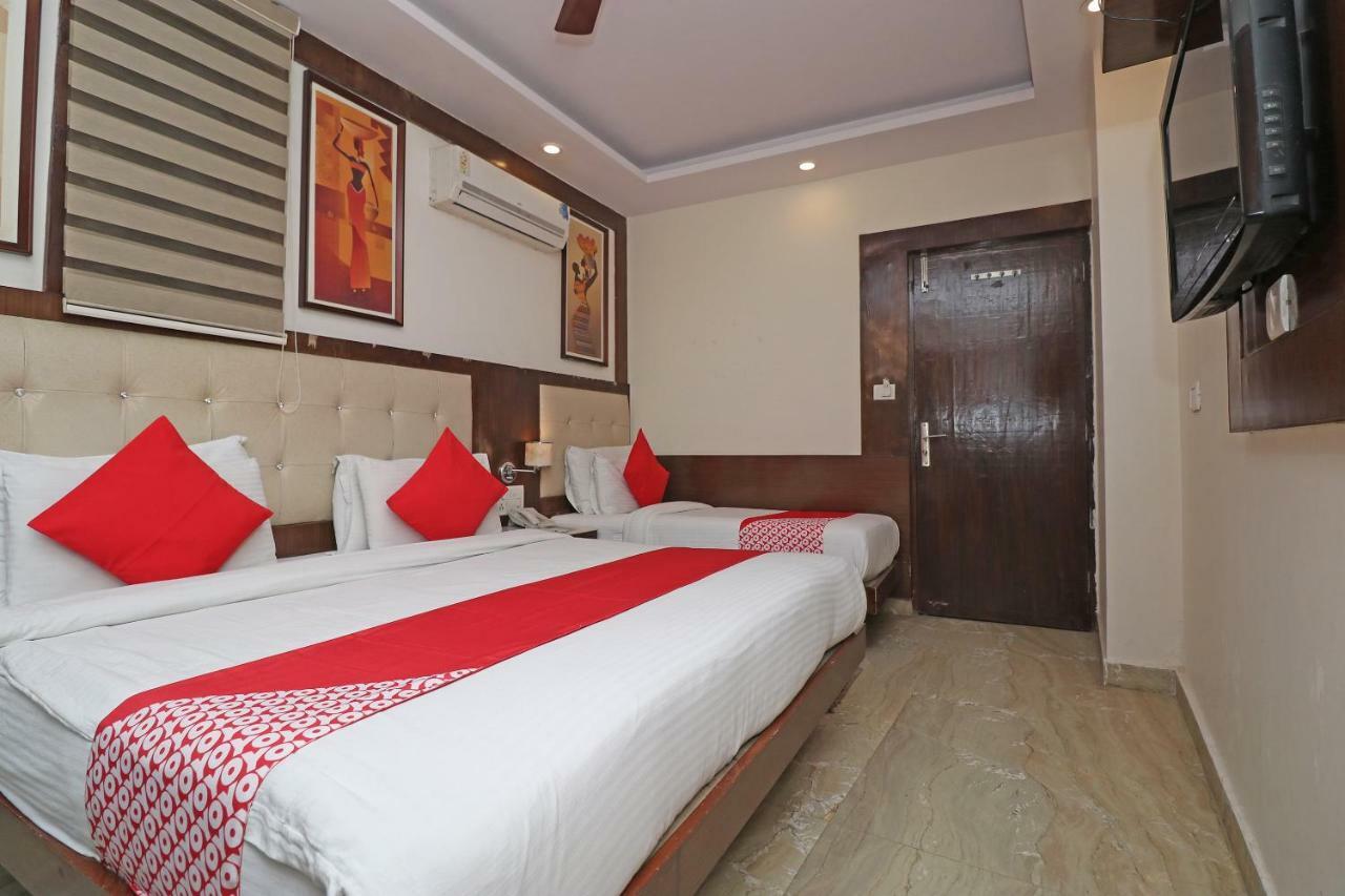 Oyo 30698 Hari Om Guest House Jādabpur Kültér fotó