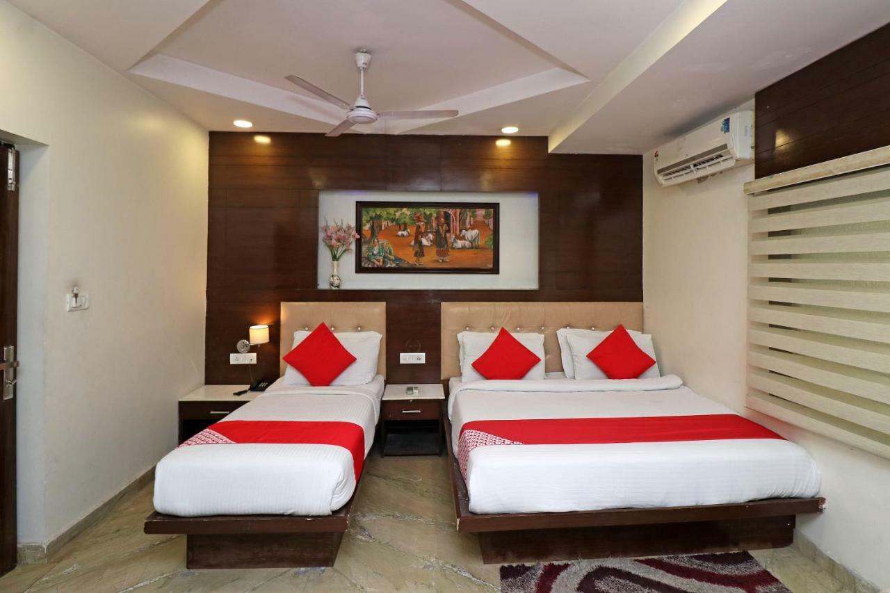 Oyo 30698 Hari Om Guest House Jādabpur Kültér fotó