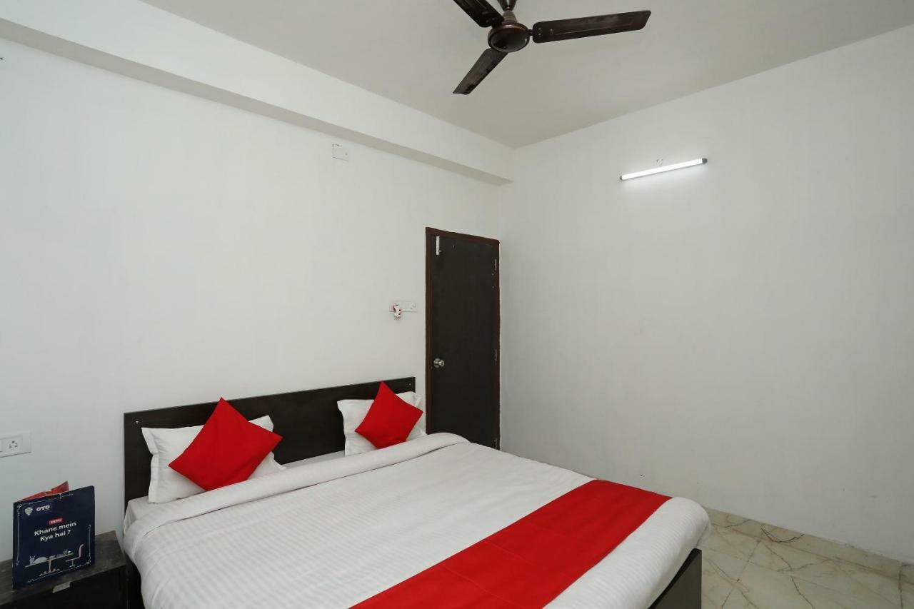 Oyo 30698 Hari Om Guest House Jādabpur Kültér fotó