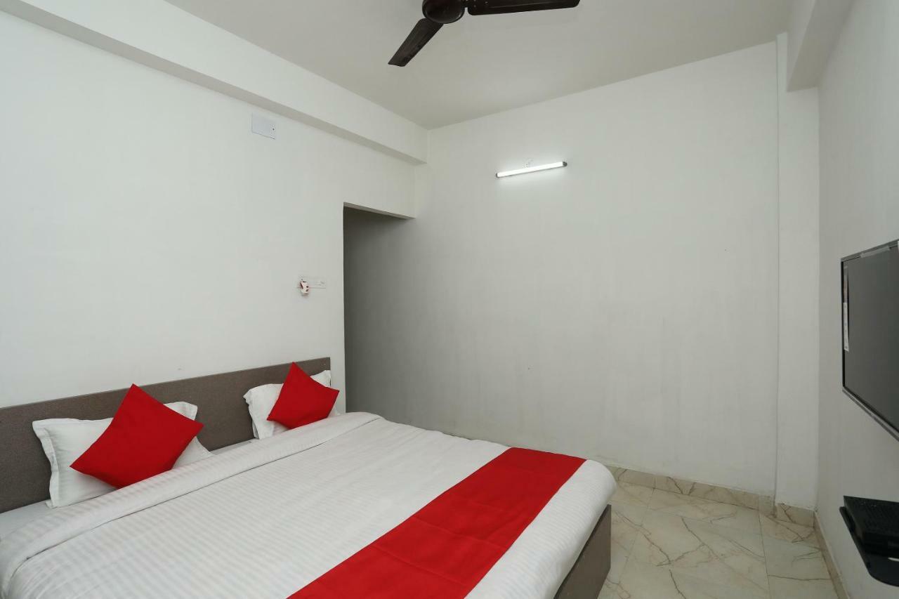 Oyo 30698 Hari Om Guest House Jādabpur Kültér fotó